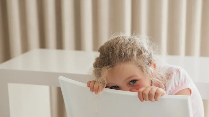 نصائح لعلاج حالات الخجل عند الأطفال