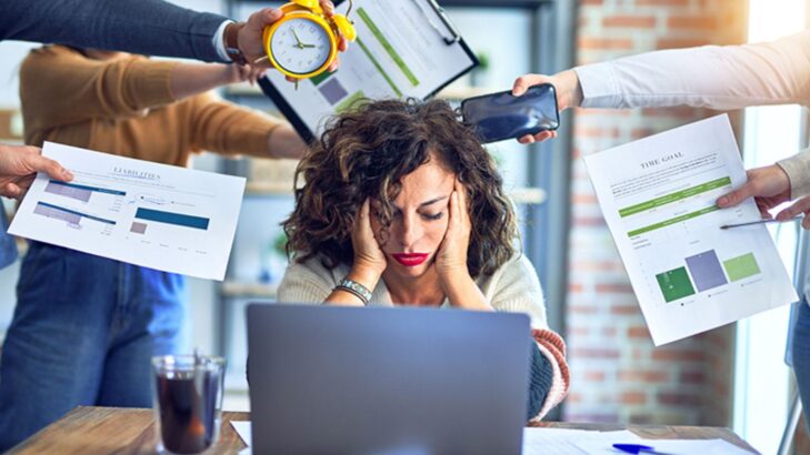 10 أخطاء تجعلك تضيع وقتك… تجنّبها الآن!