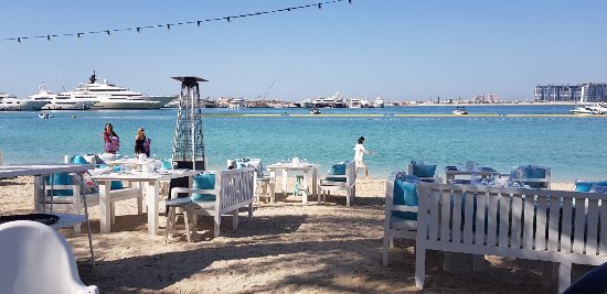 مطعم"شرقمان فرش سي" (Fish Beach Taverna)