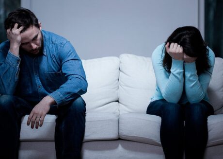 صفات الزوج الخائن وكيفية التعامل معه
